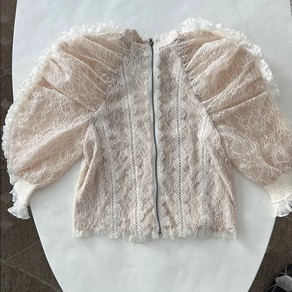NWT Alice + Olivia Brenna Lace Ruffle High Neck Victorian Style Blouse 8/M $595 - Picture 4 of 8